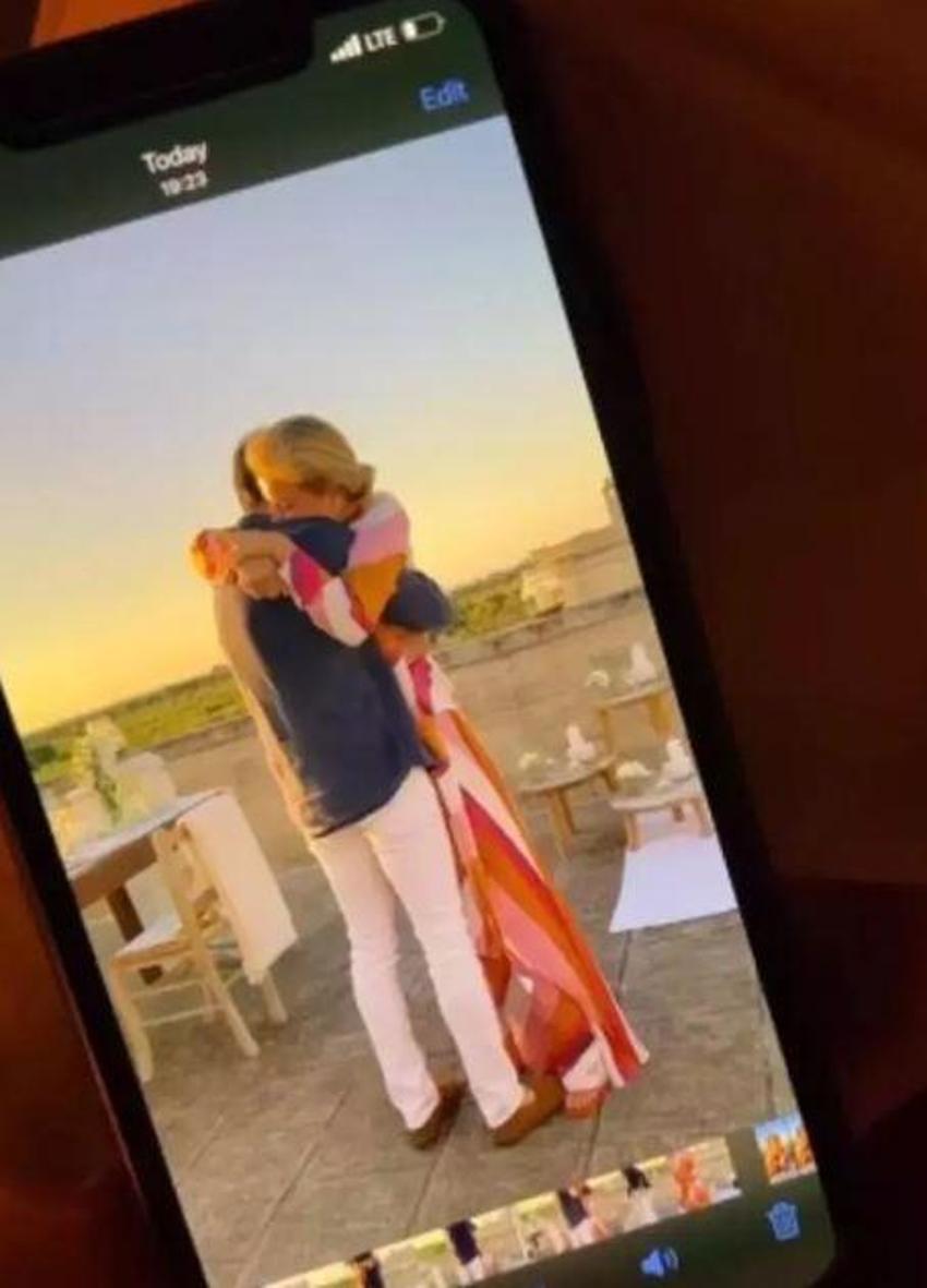 Burcu Esmersoy, İtalya'daki otel engelini torpille çözmüş! 'Fırsatını bulup yaptım'
