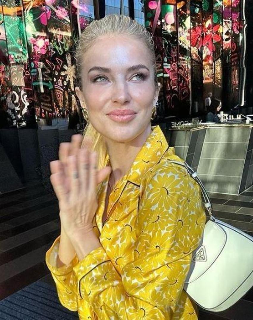 Burcu Esmersoy, İtalya'daki otel engelini torpille çözmüş! 'Fırsatını bulup yaptım'