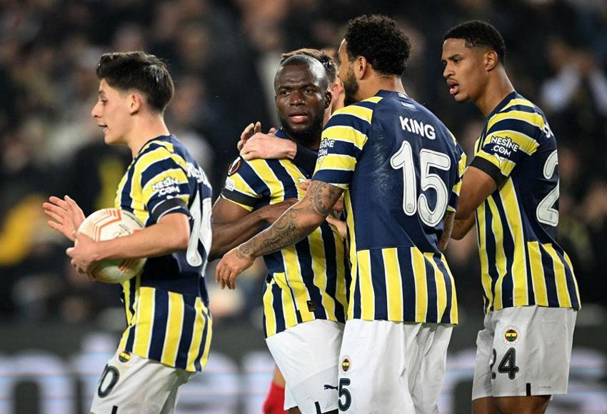 Valencia, Batshuayi, Serdar Dursun ve King'e şok! Ali Koç ilk transfer sürprizini yaptı