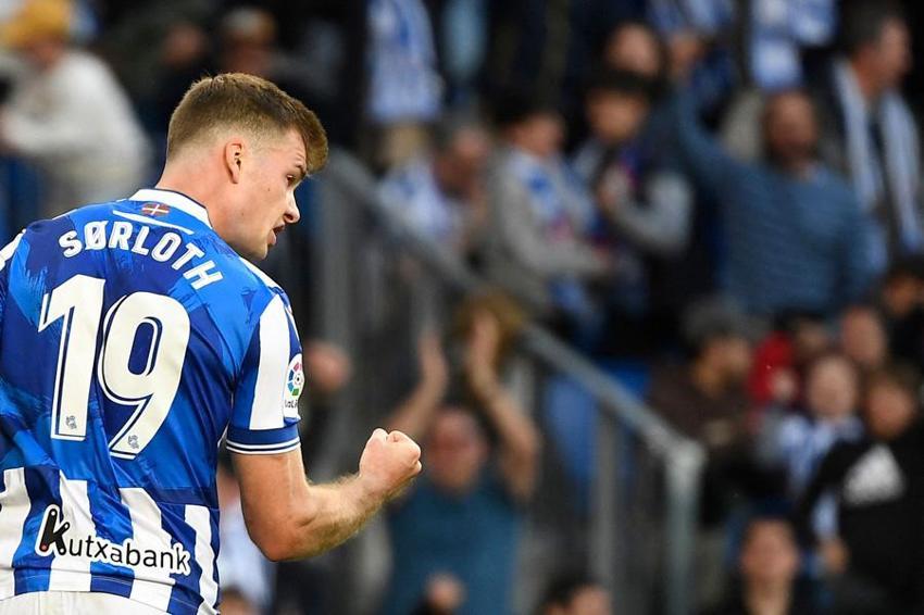 İcardi kaçtı, Aboubakar kaçtı ama bu kaçmayacak! Alexander Sörloth Fenerbahçe'de...