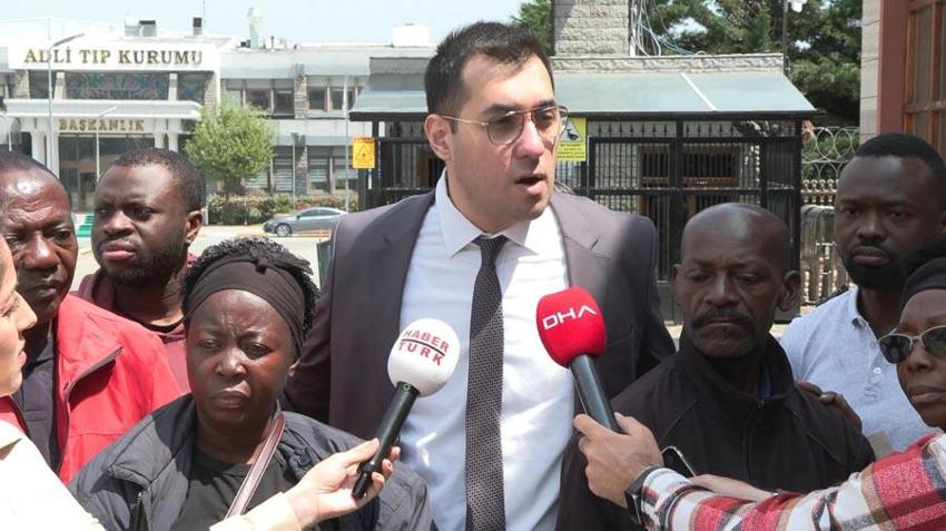 Gabonlu Dina'nın ailesi teşhis için Adli Tıp'a geldi! Anne Panga: Türk devletine güveniyorum, bu kesinlikle intihar değil