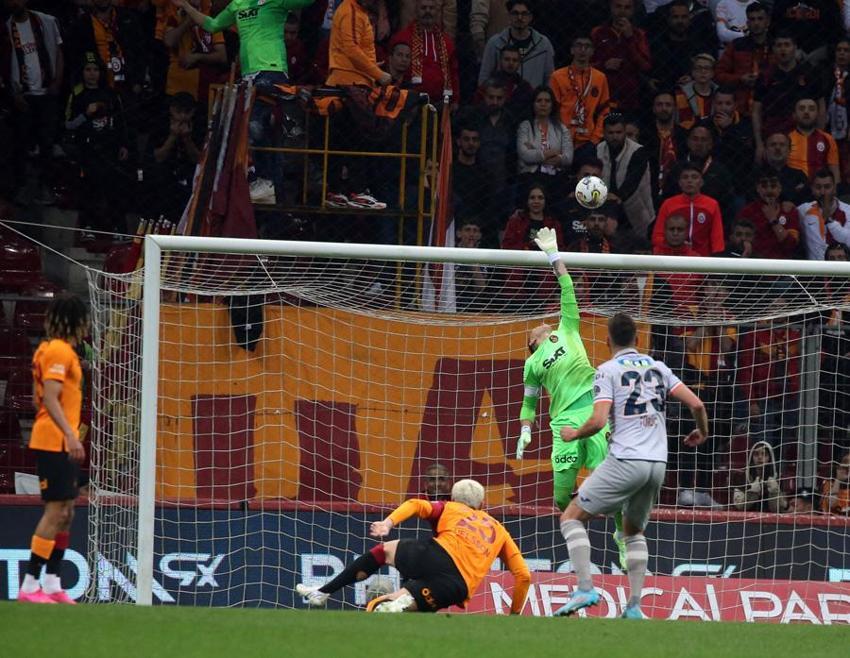 Torrent taraftarların önüne attı Okan Buruk onu 20 milyon euro yaptı! Yıldız futbolcunun istatistikleri göz kamaştırdı