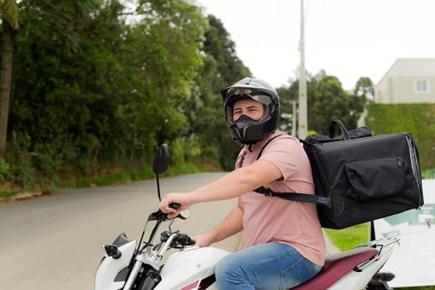 Moto kuryelerin geliri dudak uçuklattı! 1000 personel alınacak