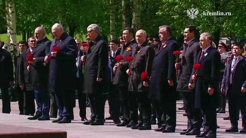 Putin’den dünyaya Zafer Günü Mesajı: Rusya için ne batıda ne de doğuda düşman yok
