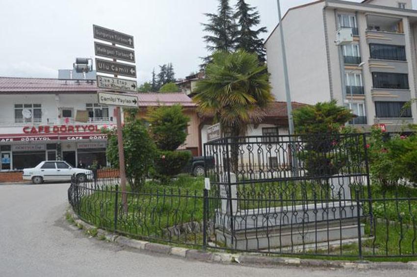 Rivayeti dilden dile dolaşıyor, 30 yıldır aynı yerde! Şaşırtan görüntü