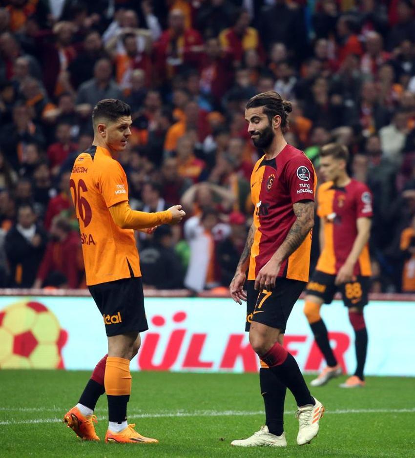 Galatasaraylıların canını yakacak 8 ayrılık! Eğer Dursun Özbek elini cebine atmazsa...