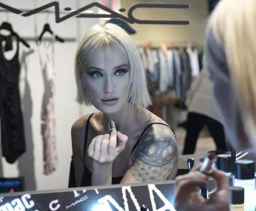 Didem Soydan: Bana çıplak fotoğraf gönderme