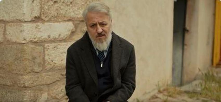 Ömer 17 bölüm fragmanı: Gamze yüzüğü attı, Reşat Hoca Süreyya'yı yakaladı!