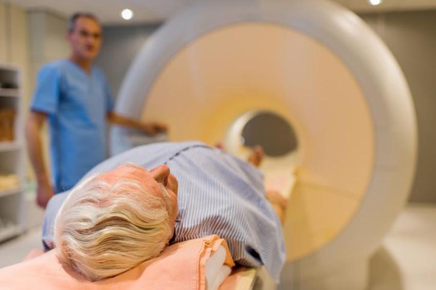 50 yaş üstü erkekleri etkiliyor! 'Doğru tedavi ile kurtulmak mümkün'