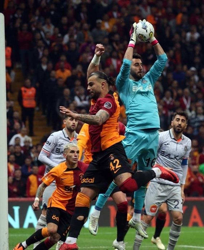 Transfere Aslan pençesi! Galatasaray'ın listesinde kimler var?