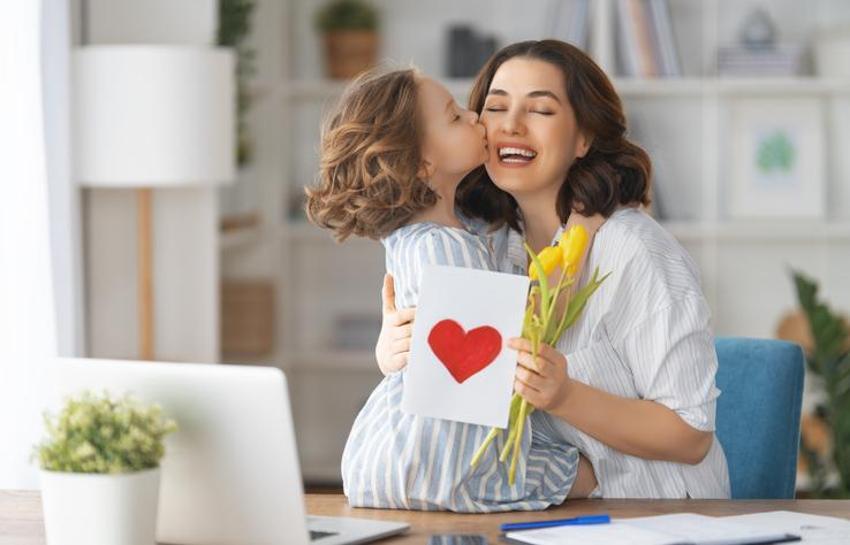 Anneler Günü mesajı ve resimli, kısa, uzun, yeni 2023 Anneler Günü sözleri! Eşime, sevgiliye, ablaya, kaynanaya, arkadaşa, kardeşe, teyzeye, halaya resimli anneler günü mesajları!