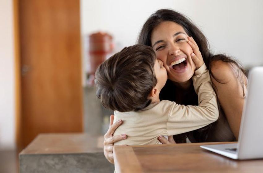 Anneler Günü mesajı ve resimli, kısa, uzun, yeni 2023 Anneler Günü sözleri! Eşime, sevgiliye, ablaya, kaynanaya, arkadaşa, kardeşe, teyzeye, halaya resimli anneler günü mesajları!