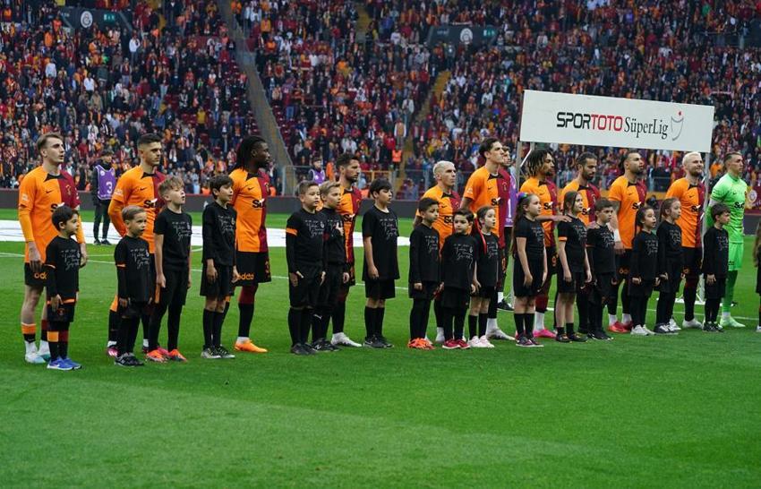 Sezon başında gideceğiz diye kriz çıkarmışlardı! 35 milyon euro'ya Premier Lig'e transfer oldular