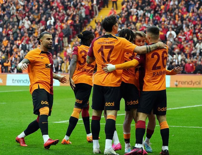 Sezon başında gideceğiz diye kriz çıkarmışlardı! 35 milyon euro'ya Premier Lig'e transfer oldular