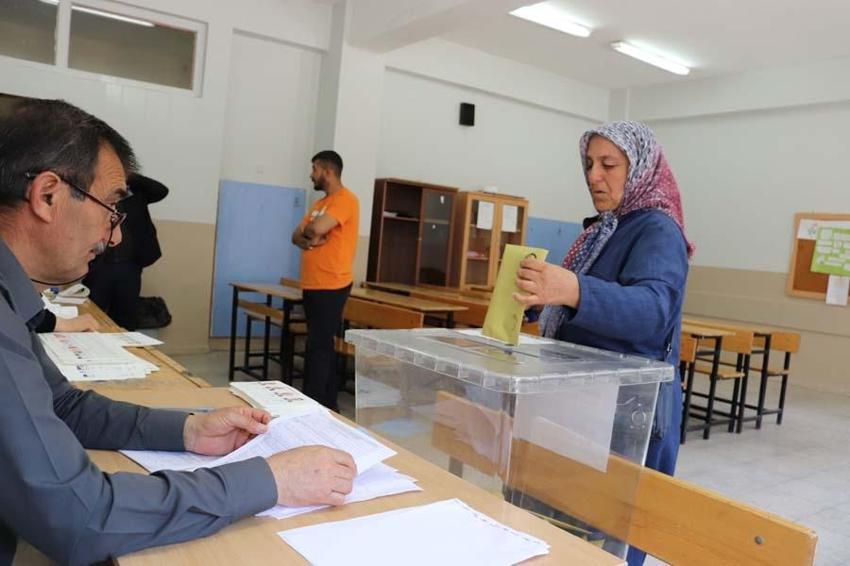 Sandık görevlisi ücretleri ne zaman verilecek? 14 Mayıs seçim görevlisi ne kadar ücret alacak? Sandık başkanı, müşahit, parti üyeleri! 