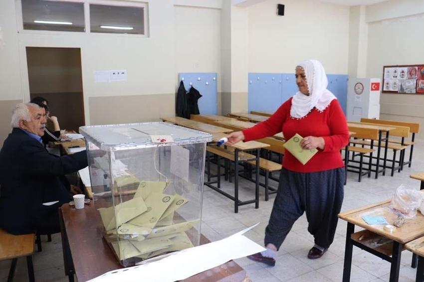 Sandık görevlisi ücretleri ne zaman verilecek? 14 Mayıs seçim görevlisi ne kadar ücret alacak? Sandık başkanı, müşahit, parti üyeleri! 