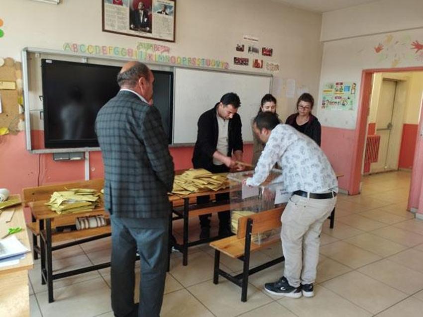 Yeni milletvekilleri belli oldu! İşte TBMM'de yer alacak 600 isim