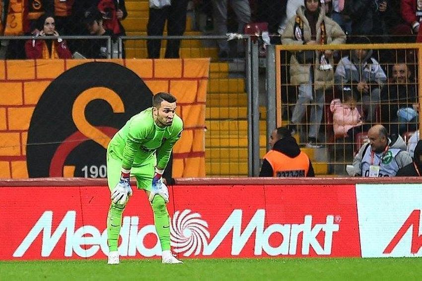 İstanbulspor maçında o hayati hamleyi yapmasaydı... Galatasaray'da tecrübeli futbolcu eşyalarını topladı