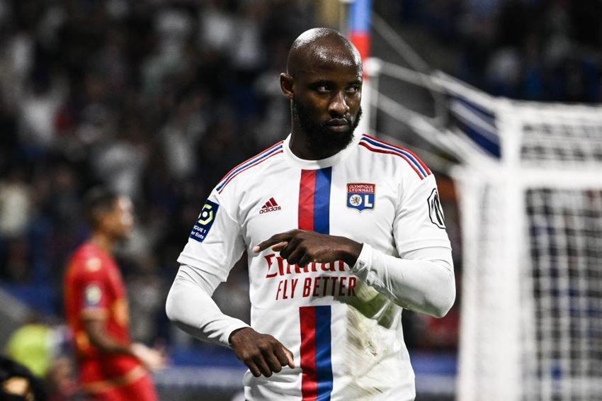 Dursun Özbek ve Okan Buruk haberi duyunca şok oldu! Yıldız futbolcu elden kaçtı