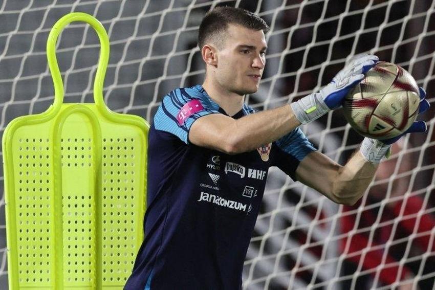 Meğer Livakovic değilmiş! Fenerbahçe'nin yeni kalecisi Nabil Dirar'dan