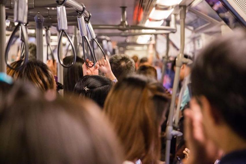 65 yaş üstü ücretsiz ulaşım kalktı mı? 65 yaş üstü toplu taşıma ücretli mi-ücretsiz mi, İstanbul’da İzmir’de Ankara’da 65 yaş üstü toplu taşıma kaldırıldı mı?