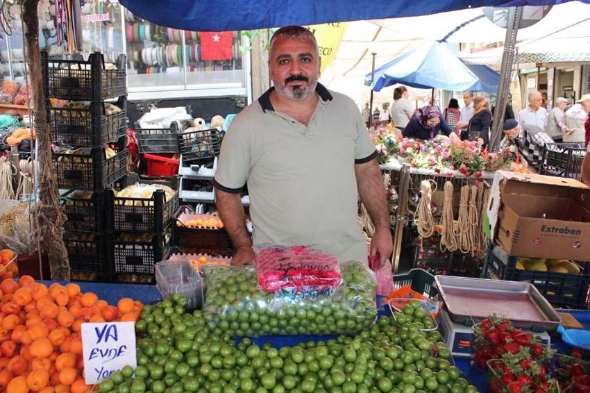 Vazgeçilmez yaz meyvesi erik tezgahlarda yerini aldı