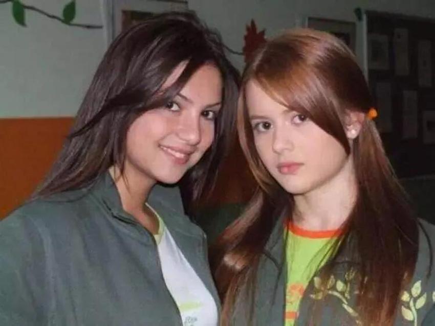 'Selena' dizisiyle tanıdığımız Cansu Demirci yıllar sonra ülkeye döndü!
