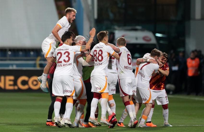 2-0'ın ardından Galatasaray'da 2 ayrılık! Biri Serie A devine imza attı diğeri kiralandı...
