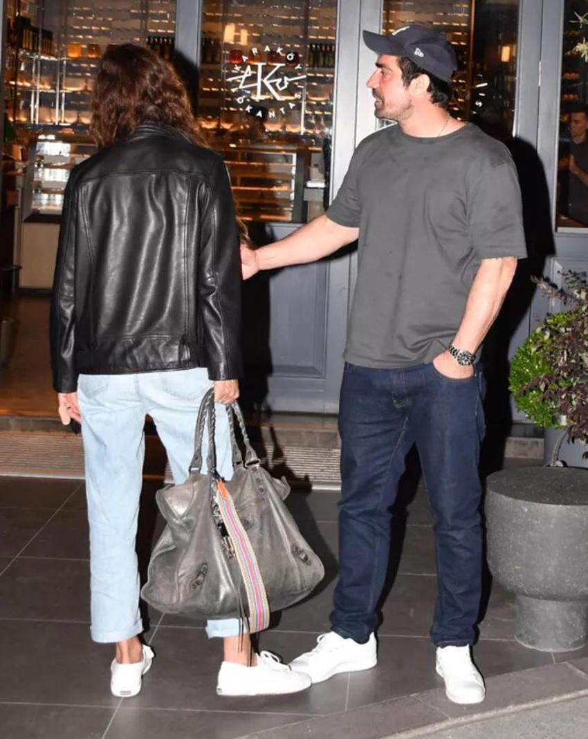 İbrahim Çelikkol ve sevgilisi görüntülendi! 'Rahat ol'