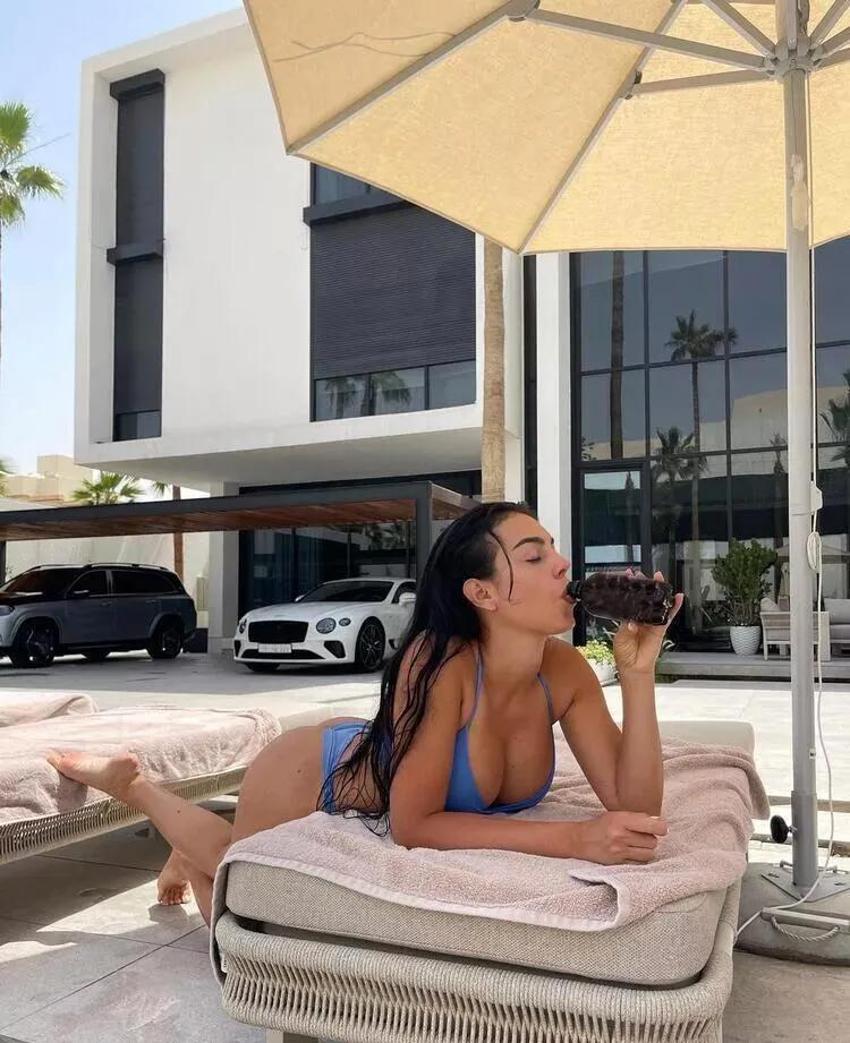 Ronaldo'nun sevgilisi Georgina Rodriguez'den dikkat çeken paylaşım!