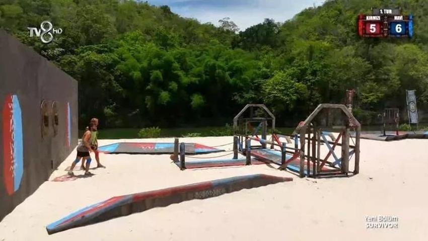 Survivor'da dokunulmazlık oyunları değişti! Survivo Kürşat elendi, Acun yeni gelişmeyi duyurdu!