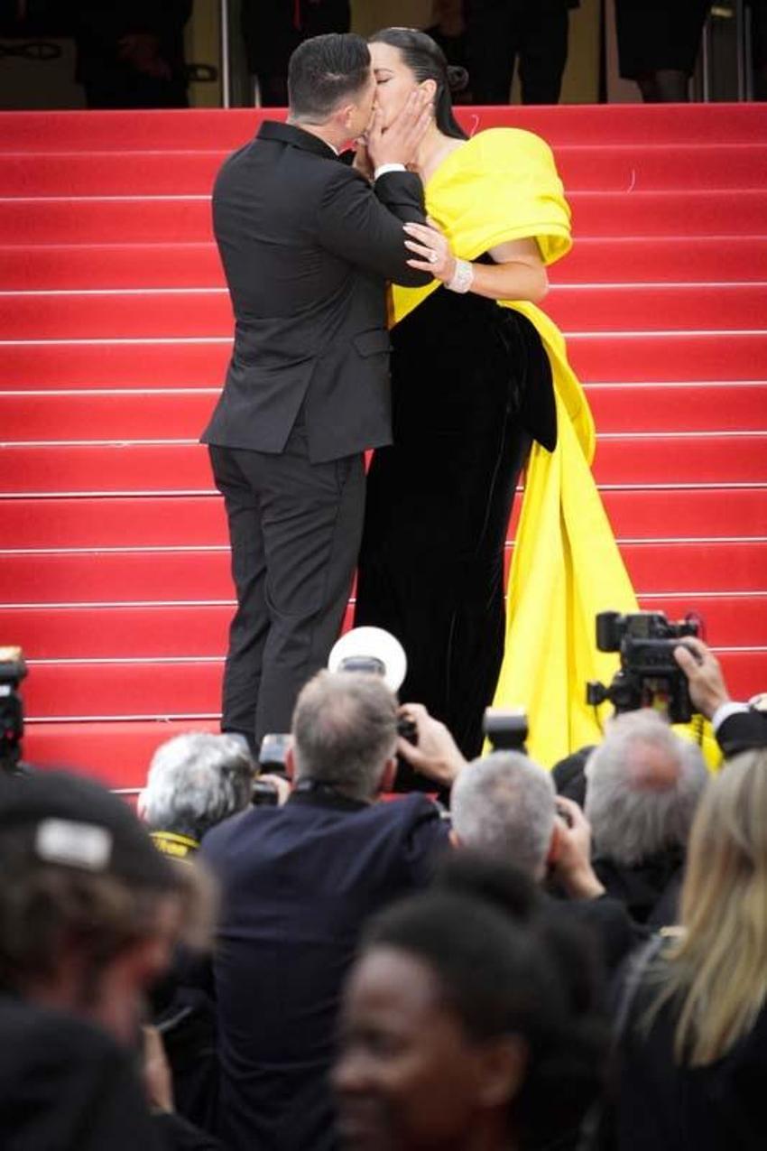 Adriana Lima ile Andre Lemmers, Cannes'da aşka geldi!