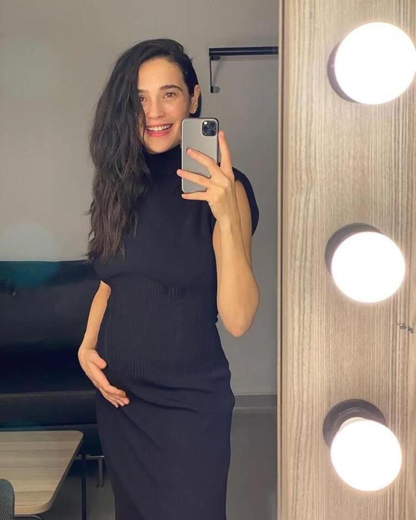 Funda Eryiğit'ten güzel haber! Anne oldu
