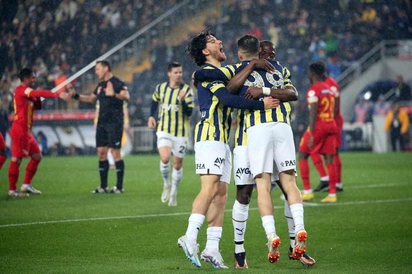 Moussa Sow dünyaca ünlü yıldızı Fenerbahçe'ye getiriyor! Ali Koç 'evet' derse...