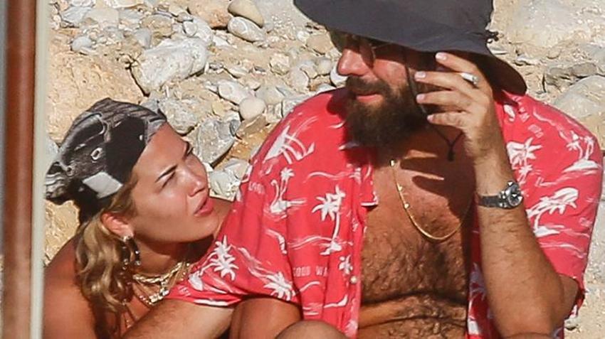 Dua Lipa, 14 yaş büyük sevgilisiyle ilk kez kırmızı halıda! Gözlerini alamadı