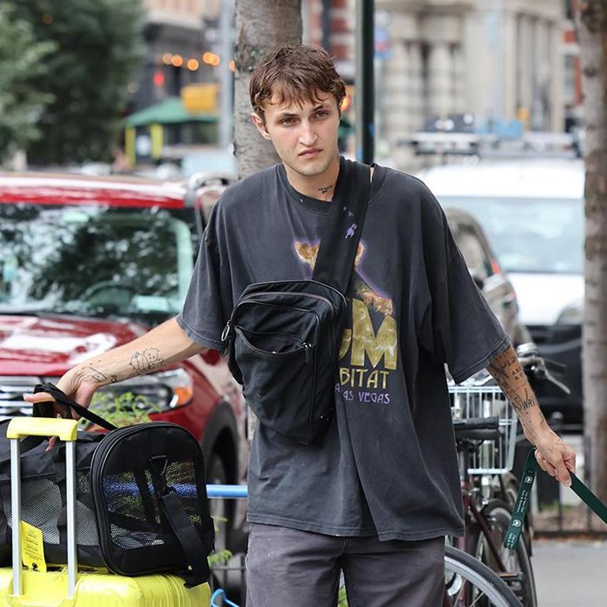 Dua Lipa, 14 yaş büyük sevgilisiyle ilk kez kırmızı halıda! Gözlerini alamadı