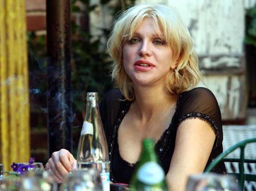 'Courtney Love tarafından tacize uğradım, o anın fotoğrafı da var