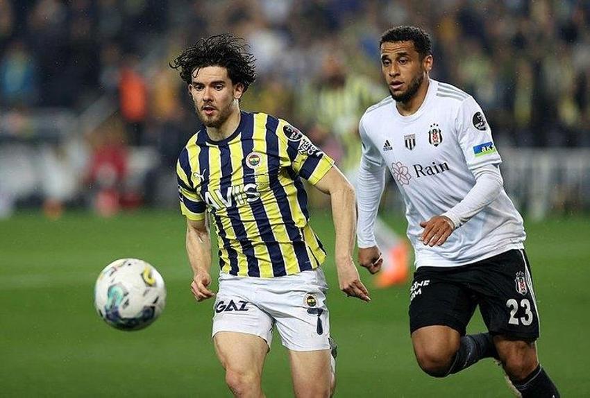 Babası önümüzdeki sezon Fenerbahçe'de demişti! Premier Lig devine imza atıyor...