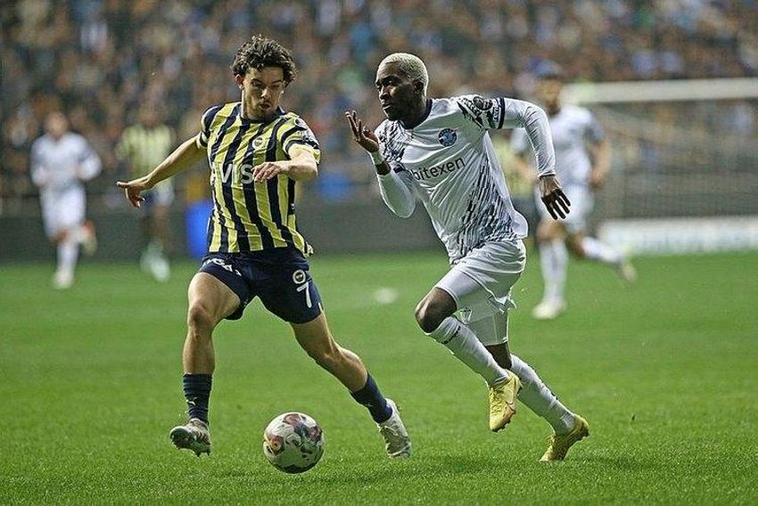 Babası önümüzdeki sezon Fenerbahçe'de demişti! Premier Lig devine imza atıyor...
