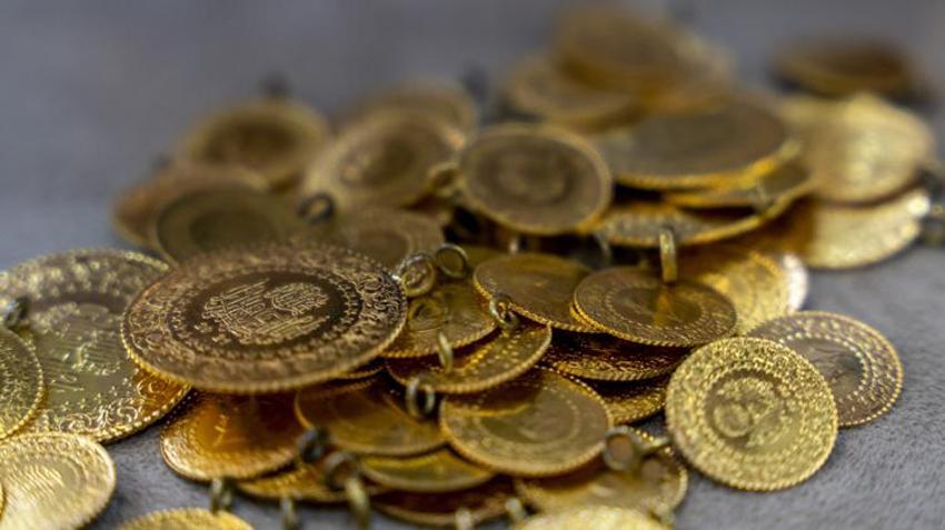 Altın tepetaklak oldu! Altın için yaz ayını işaret edip rakam verdi
