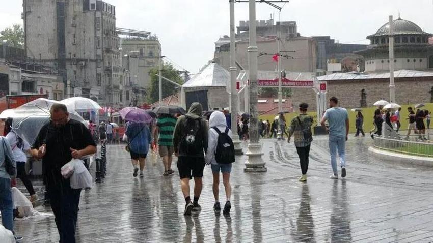 Meteoroloji'den 12 il için sarı kodlu alarm! Su baskınları ve yıldırım için uyarı geldi