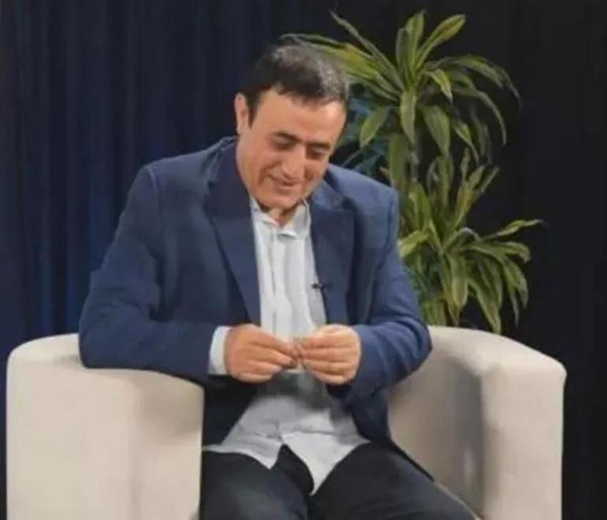 Cenazede ünlü türkücü Mahmut Tuncer'den 20 TL istedi! 'Yüzsüz müsün?'