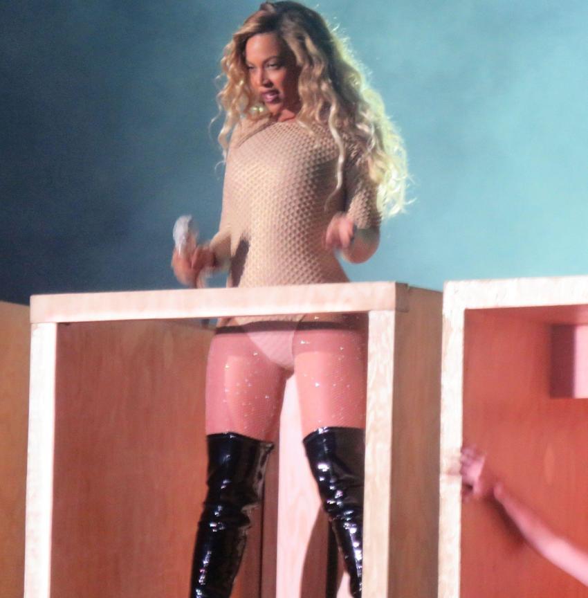 Beyonce'den şoke eden sipariş! '110 tavuk burger, 90 pide ve 9 tavuk budu'