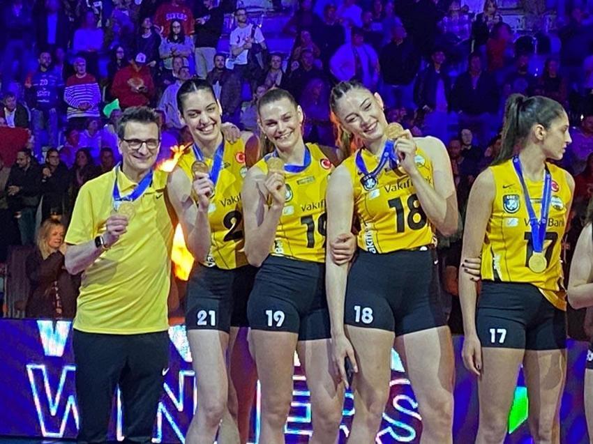 CEV Şampiyonlar Ligi'ni şampiyonu VakıfBank'ta 6 ayrılık birden! Japonya yolcusu