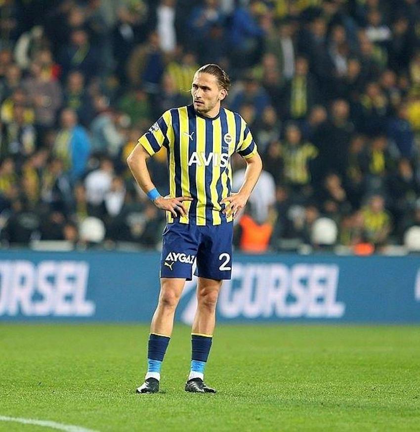 Fenerbahçe'de her şey sil baştan! 1-2-3 değil tam 9 ayrılık