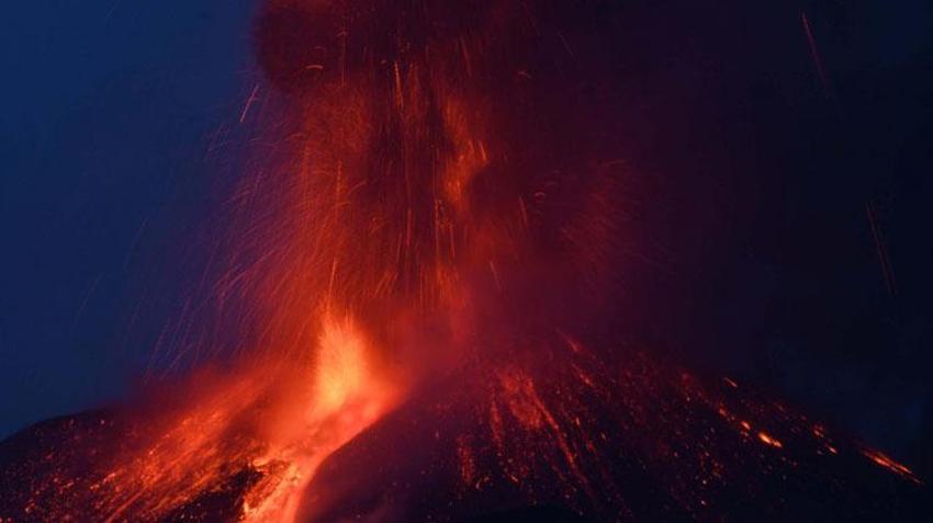 Etna Yanardağı nerede, Türkiye'ye yakın mı? Etna Yanardağı patlaması asit yağmuruna neden olur mu, Etna Yanardağı hala aktif mi?