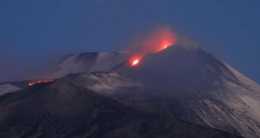 Etna Yanardağı nerede, Türkiye'ye yakın mı? Etna Yanardağı patlaması asit yağmuruna neden olur mu, Etna Yanardağı hala aktif mi?