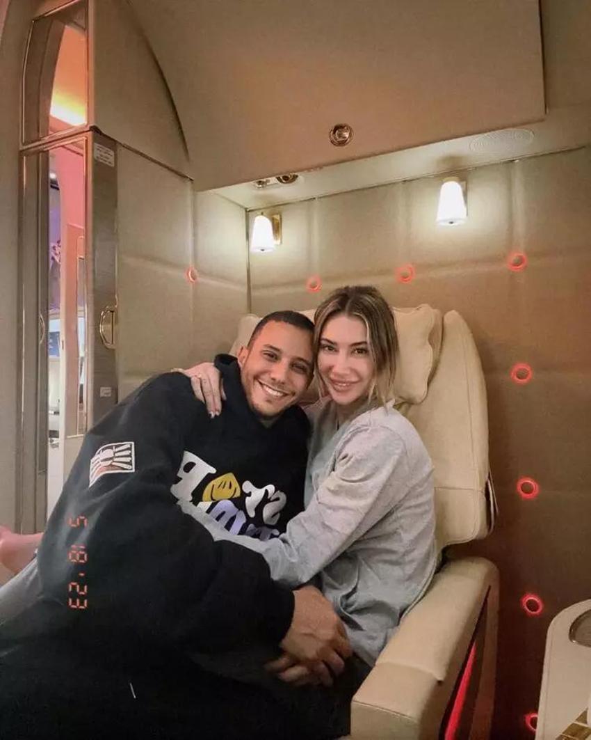 Transparan giyen Şeyma Subaşı balayı pozlarını paylaştı!
