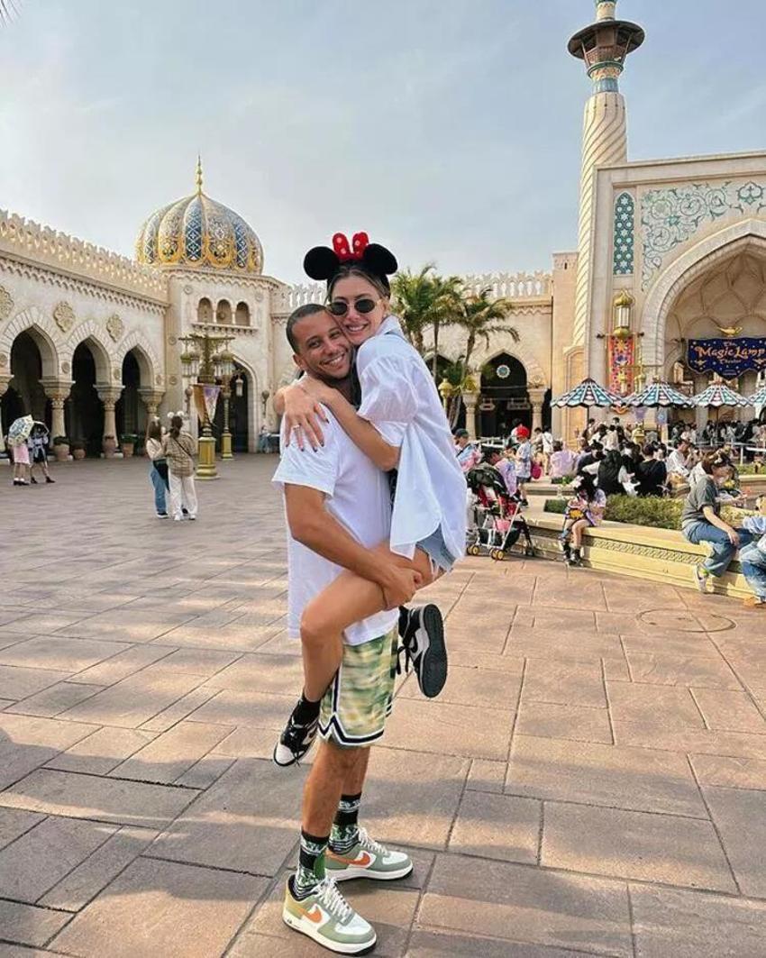Transparan giyen Şeyma Subaşı balayı pozlarını paylaştı!