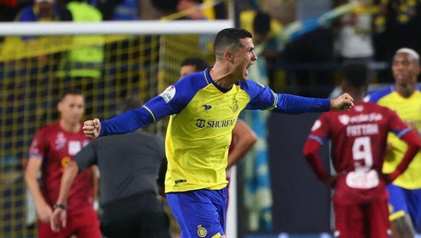 Cristiano Ronaldo, golden sonra secdeye gitti gönülleri fethetti!
